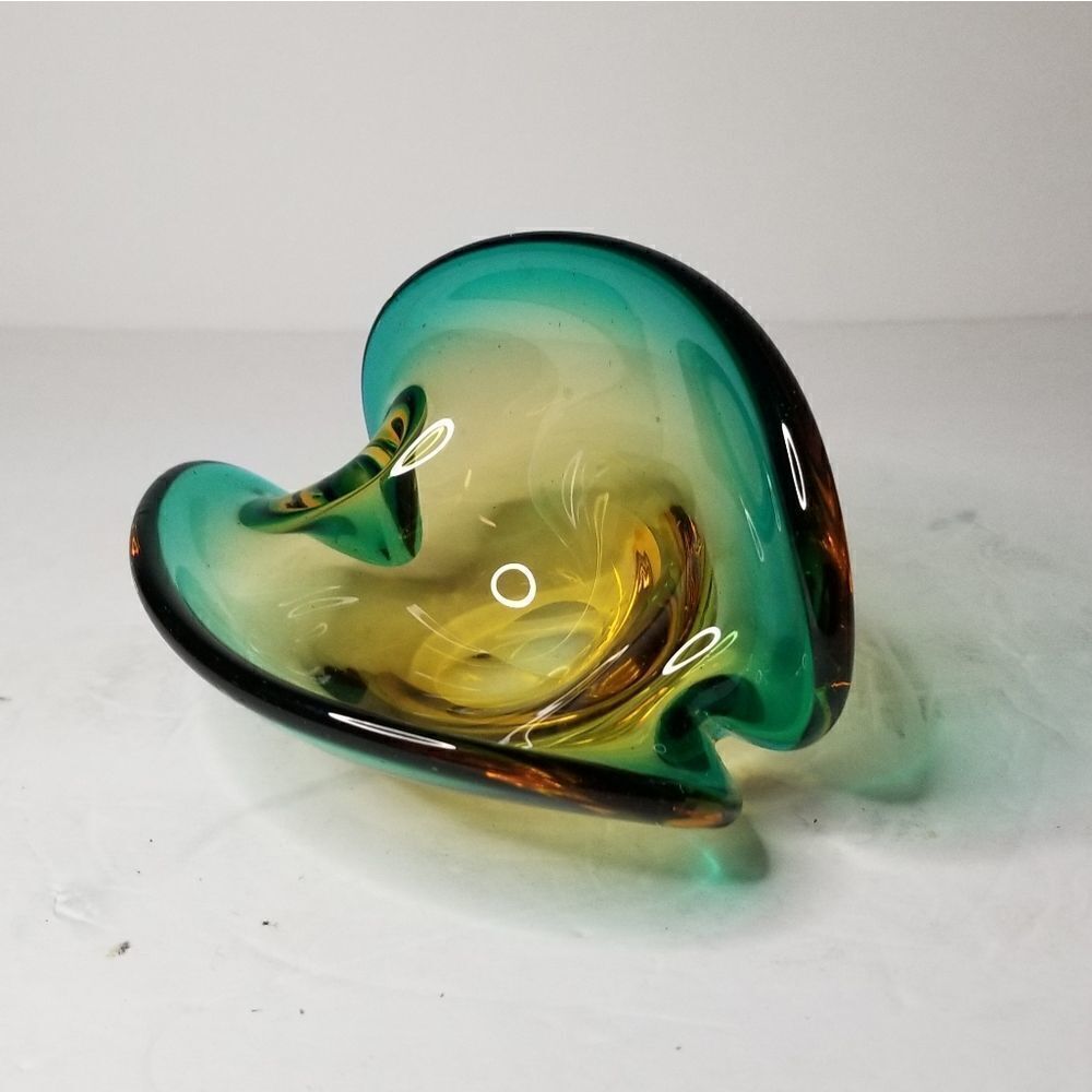 Vintage Seguso Murano Art Glass Shell Bowl Ashtray, Circa 1960s